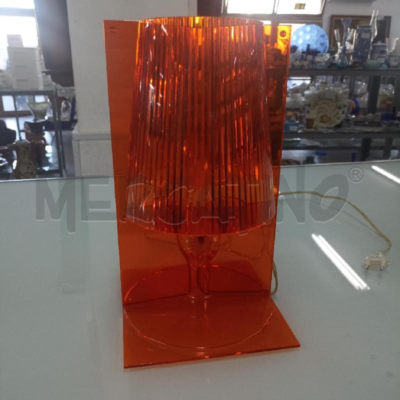 LAMPADA KARTELL TAKE LAMPADA DA TAVOLO PLASTICA ARANCIONE | Mercatino dell'Usato Lamezia terme 1
