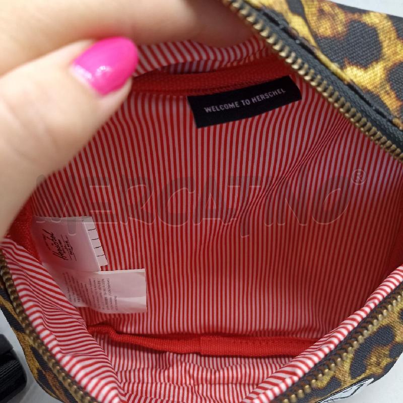 MARSUPIO DONNA HERSCHELBEIGE NERO LEOPARDATO  | Mercatino dell'Usato Lamezia terme 4