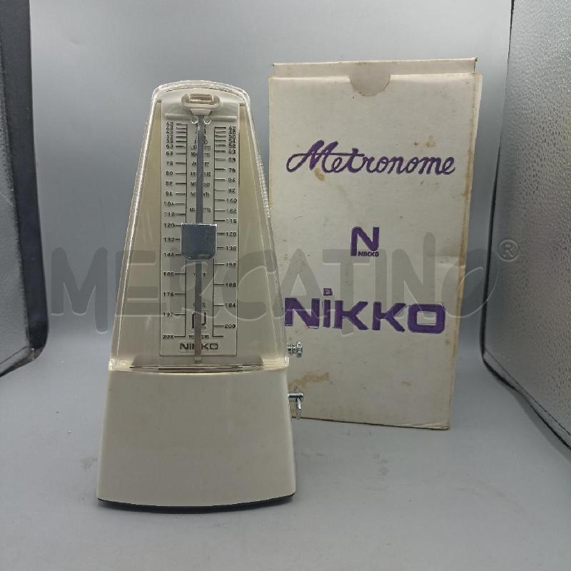 METRONOMO NIKKO BIANCO | Mercatino dell'Usato Lamezia terme 1