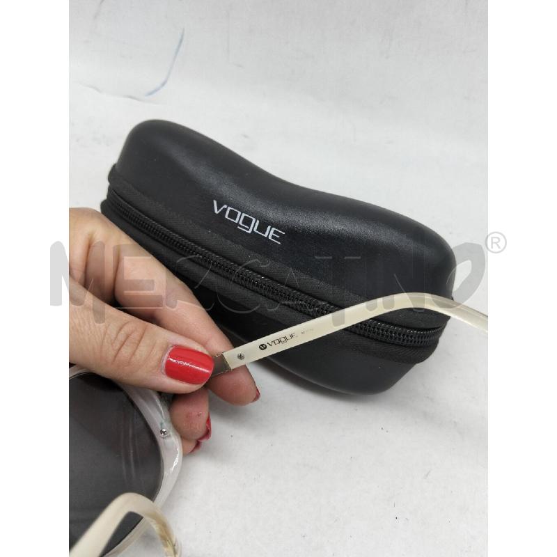 OCCHIALI DONNA VOGUE VINTAGE STILE OVERSIZE E TONDEGGIANTE MONTATURA TRASPARENTE  | Mercatino dell'Usato Lamezia terme 3