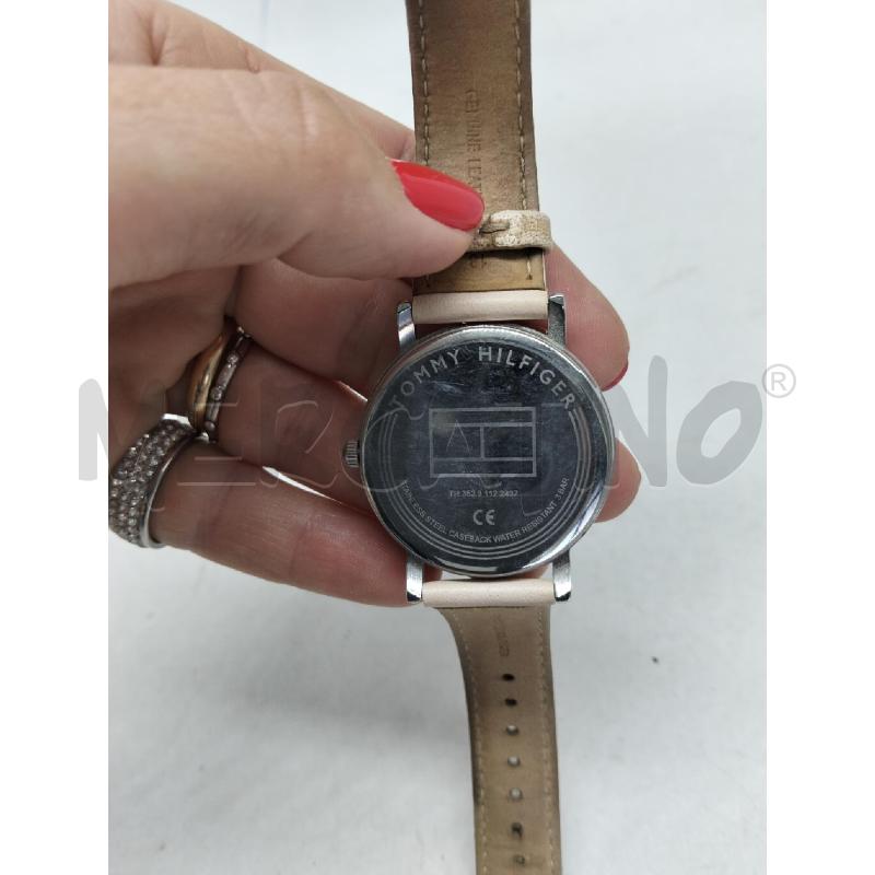 OROLOGIO DA POLSO DONNA TOMMY HILFIGER CINTURINO PELLE BEIGE E QUADRANTE ARGENTATO | Mercatino dell'Usato Lamezia terme 2