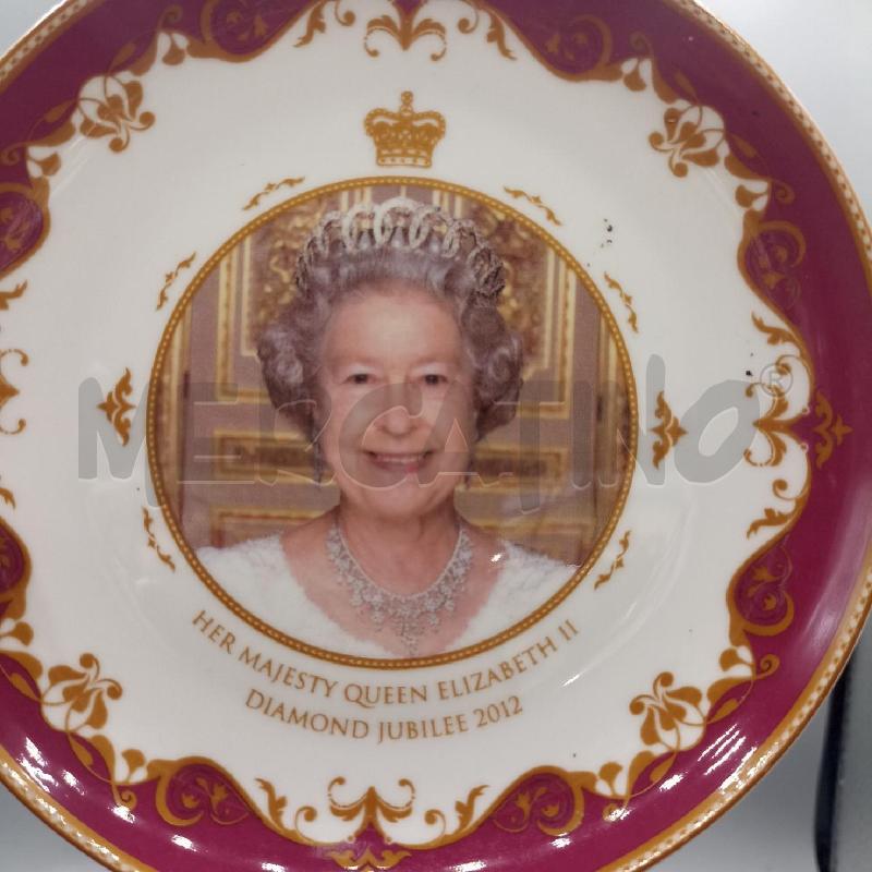 PIATTO DA COLLEZIONE REGINA ELISABETTA II | Mercatino dell'Usato Lamezia terme 2