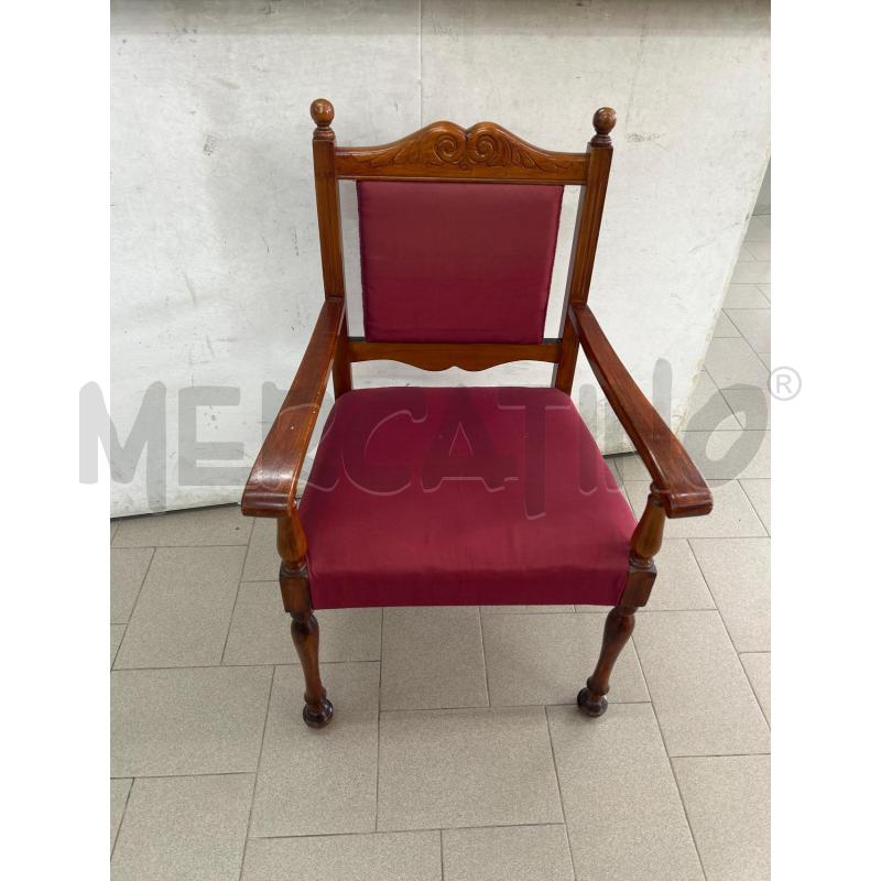 POLTRONCINA VELLUTO ROSSO | Mercatino dell'Usato Lamezia terme 1