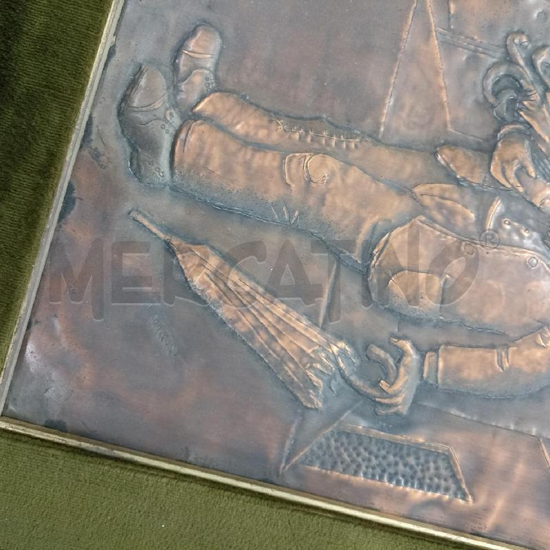 QUADRO IN OTTONE CORNICE VELLUTATA VERDE | Mercatino dell'Usato Lamezia terme 3