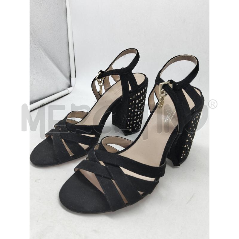 SANDALI DONNA GATTINONI NERO CAMOSCIO TACCO LARGO DECORATO CON BORCHIE DORATE | Mercatino dell'Usato Lamezia terme 5