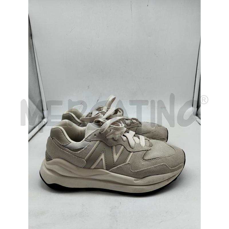 SNEAKERS DONNA NEW BALANCE 57/40 IN SUED BEIGE | Mercatino dell'Usato Lamezia terme 1