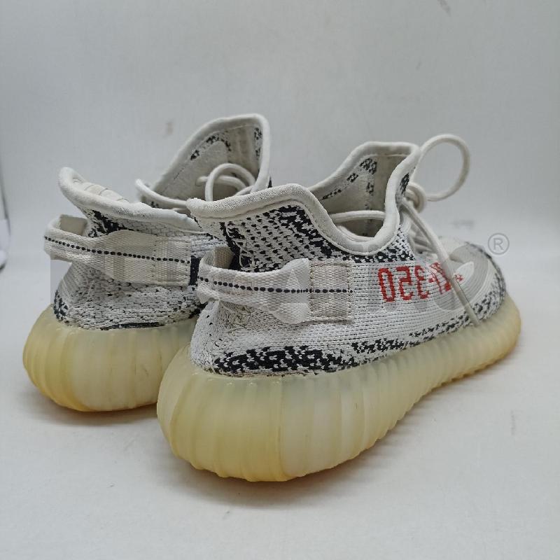 SNEAKERS UOMO ADIDA SYEEZY BOOST 350 V2 BIANCO NERO  | Mercatino dell'Usato Lamezia terme 2