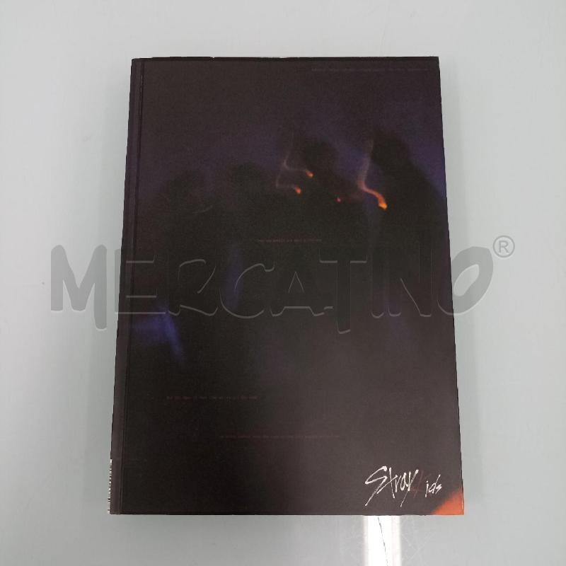 STRAY KIDS SKZ KPOP FOTOALBUM+ CD | Mercatino dell'Usato Lamezia terme 1