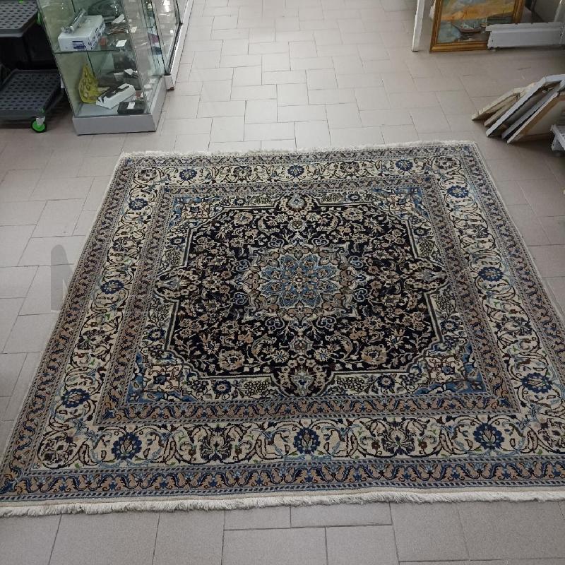 TAPPETO PERSIANO BLU GRANDE | Mercatino dell'Usato Lamezia terme 1