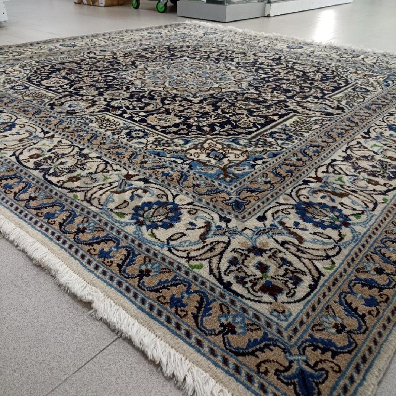 TAPPETO PERSIANO BLU GRANDE | Mercatino dell'Usato Lamezia terme 2