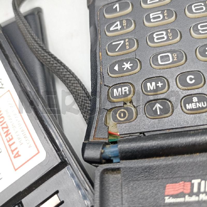 TELEFONO D'EPOCA MOTOROLA MICRO TAC | Mercatino dell'Usato Lamezia terme 2