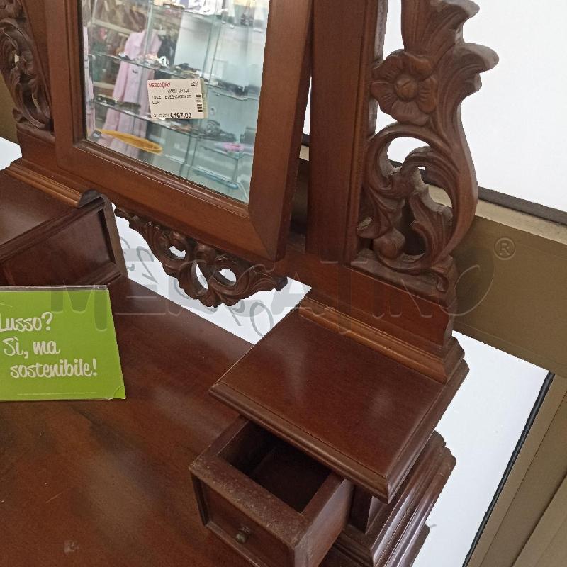 TOILETTE LEGNO CON DECORI  | Mercatino dell'Usato Lamezia terme 3