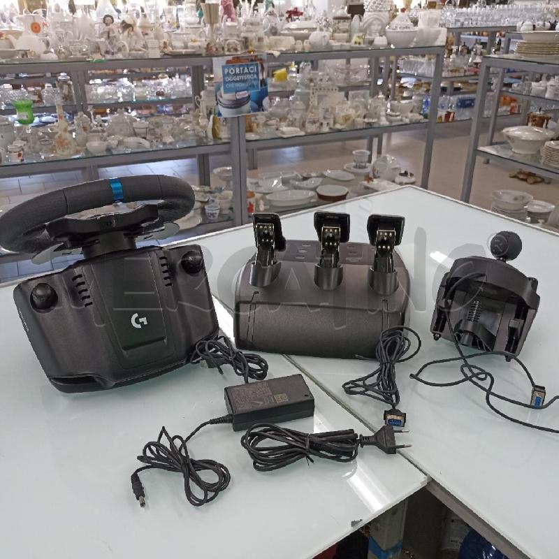 VOLANTE LOGITEC G923 SE TRUEFORCE + CAMBIO PLAYSTATION | Mercatino dell'Usato Lamezia terme 4