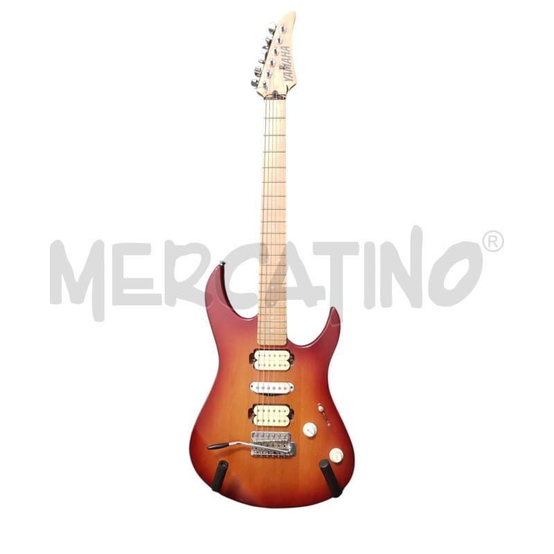 CHITARRA ELETTRICA YAMAHA + CUSTODIA + CINGHIA + PEDALINA | Mercatino dell'Usato Cesena 1