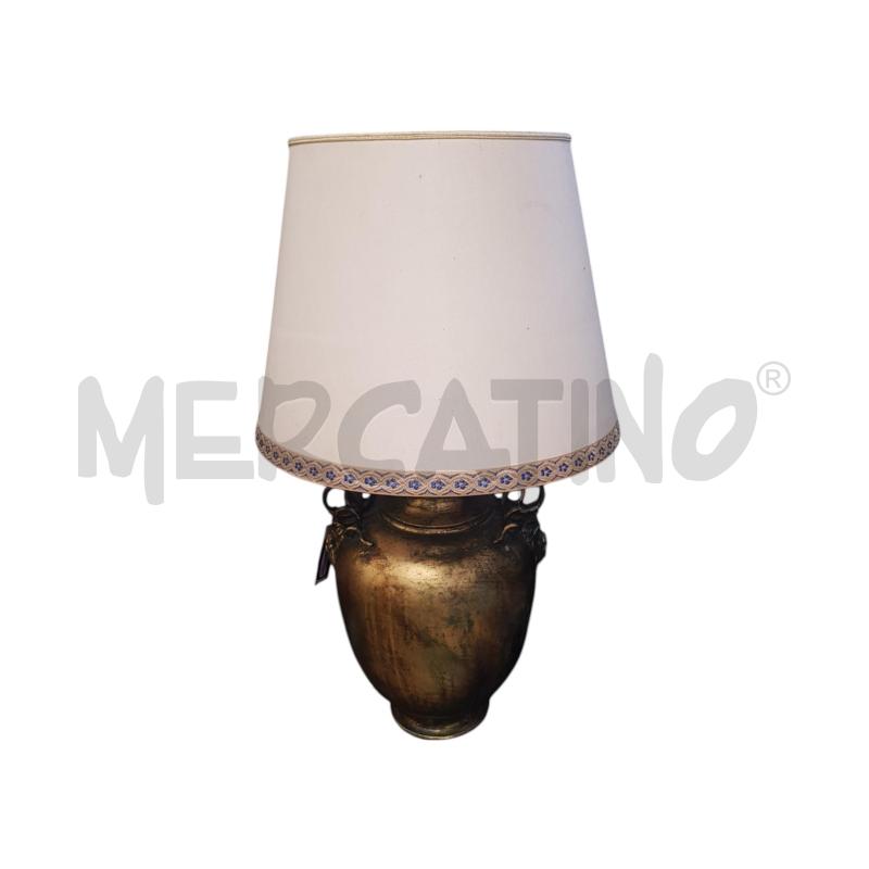 LAMPADA DA TAVOLO, PARALUME TESSUTO CREMA, BASE CERAMICA DORATA | Mercatino dell'Usato Cesena 1