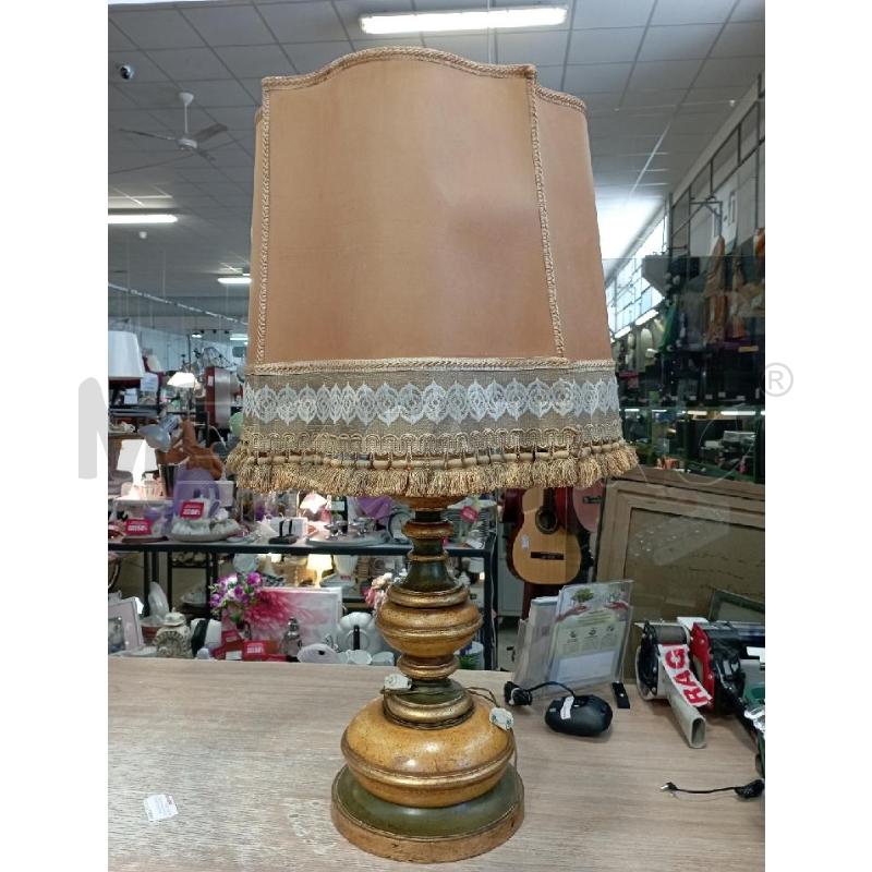 LAMPADA  BASE LEGNO  DORATO CON PARALUME NAPPINE | Mercatino dell'Usato Cesena 1