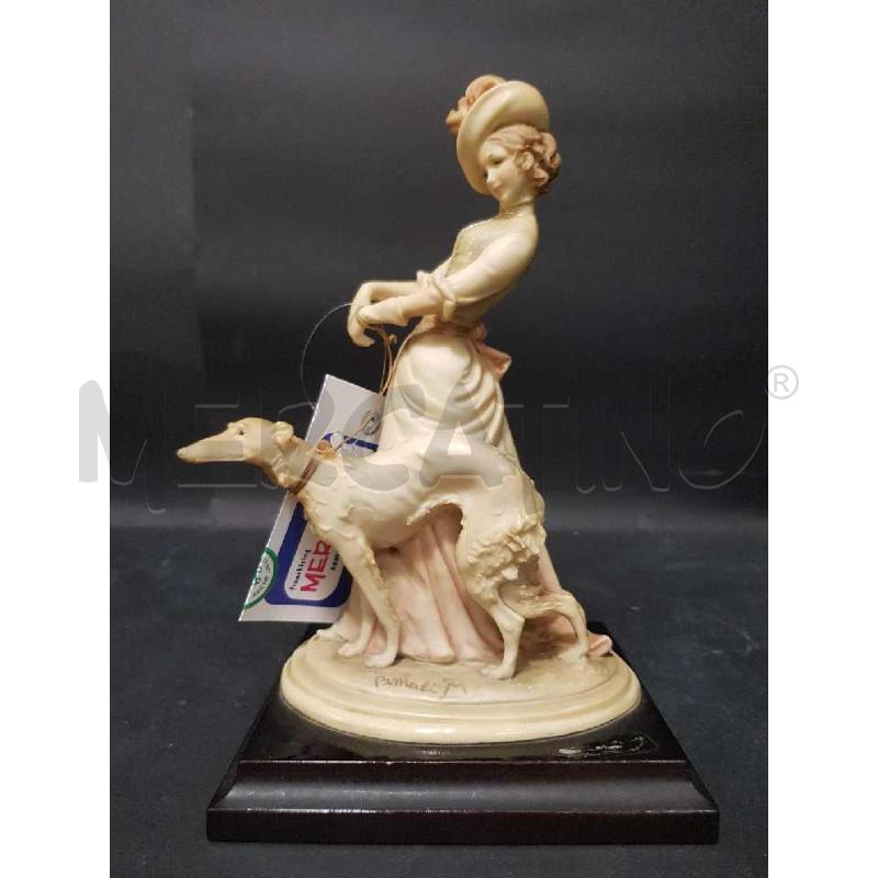 SCULTURA CAPODIMONTE RESINA DAMA CON LEVRIERO | Mercatino dell'Usato Cesena 4