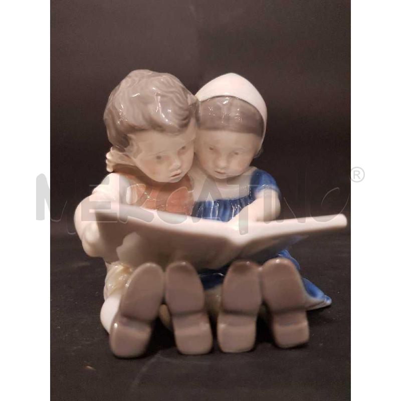STATUETTA BING & GRONDHAL BAMBINI CHE LEGGONO | Mercatino dell'Usato Cesena 2