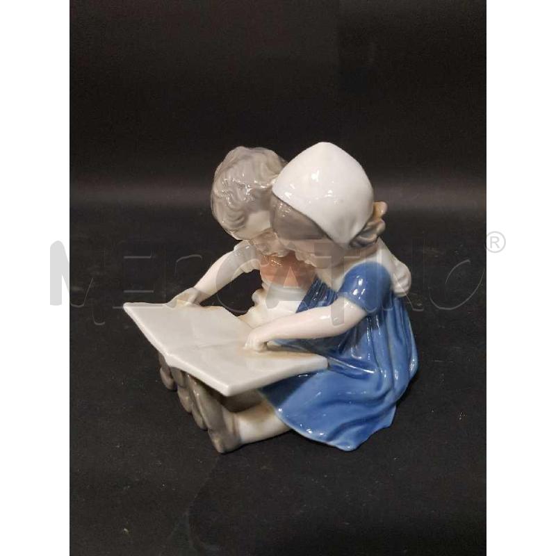 STATUETTA BING & GRONDHAL BAMBINI CHE LEGGONO | Mercatino dell'Usato Cesena 3