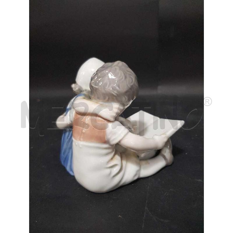 STATUETTA BING & GRONDHAL BAMBINI CHE LEGGONO | Mercatino dell'Usato Cesena 4