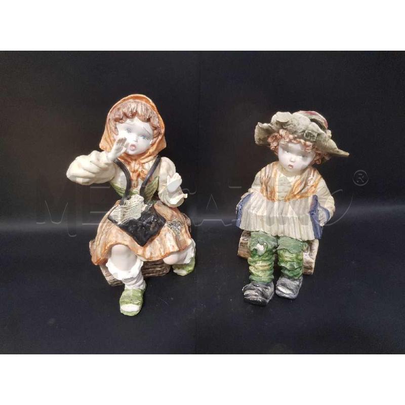 STATUE CAPODIMONTE COPPIA BIMBA/ BIMBO LEGGERI DIFETTI | Mercatino dell'Usato Cesena 2