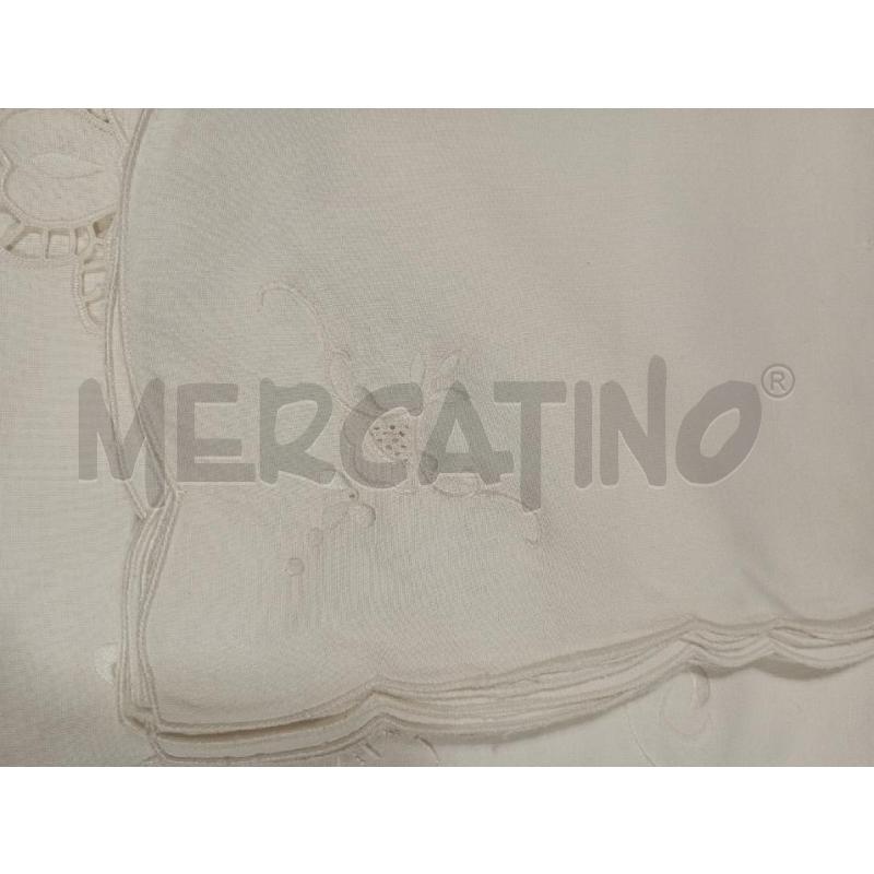 TOVAGLIA RETTANGOLARE RICAMATA + 12 TOVAGLIOLI | Mercatino dell'Usato Cesena 3