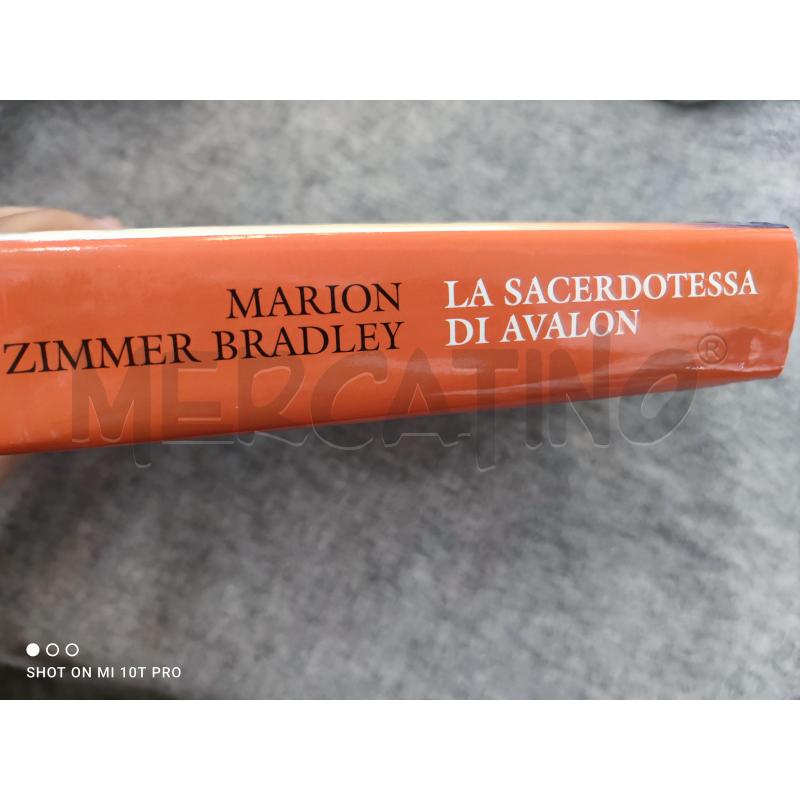 MARION ZIMMER BRADLEY LA SACERDOTESSA DI AVALON | Mercatino dell'Usato Forlimpopoli 2