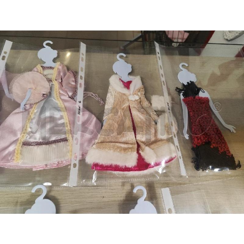 ABITI BARBIE DA COLLEZIONE 14 PZ DEL MONDO | Mercatino dell'Usato Vinci - fraz. sovigliana 3