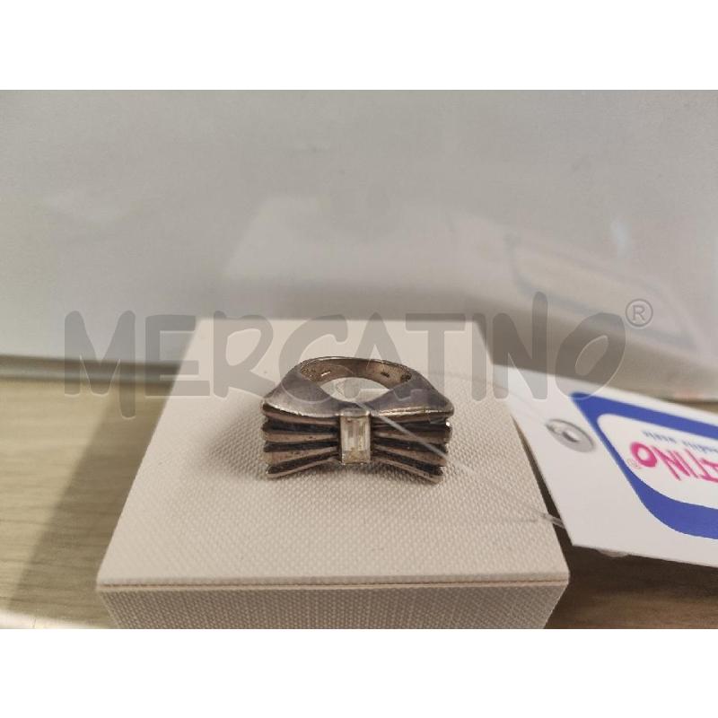 ANELLO DONNA ARGENTATO FIOCCO CON STRASS | Mercatino dell'Usato Vinci - fraz. sovigliana 1