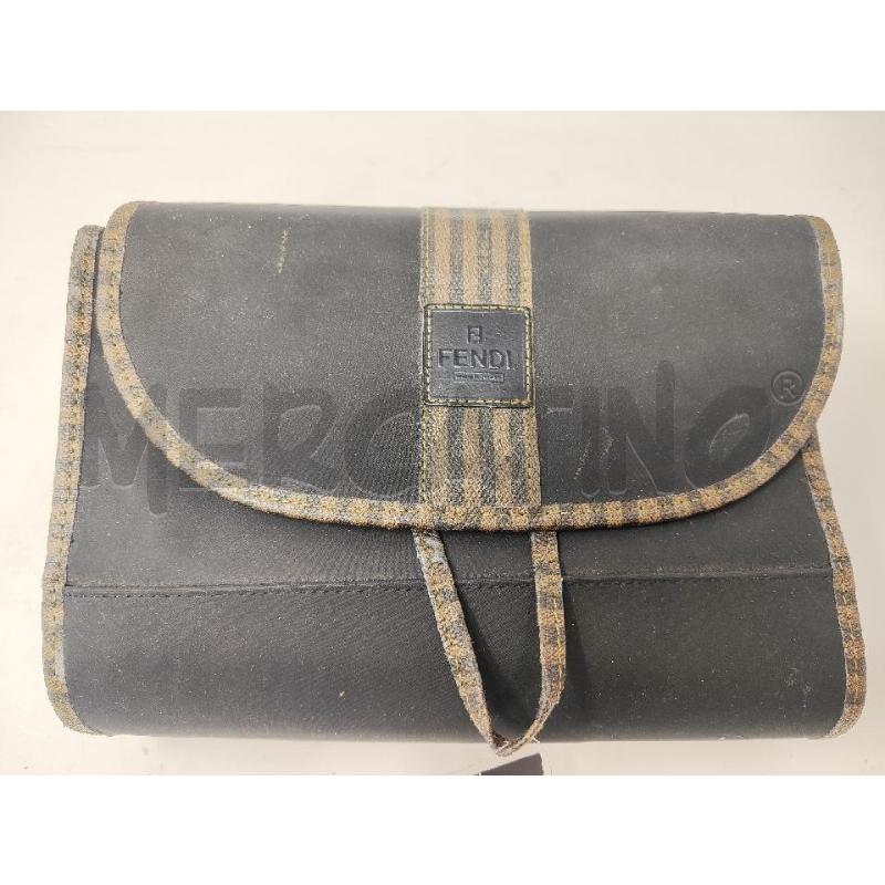 BEAUTY CASE FENDI NERO RIGATO UN PO' VISSUTO | Mercatino dell'Usato Vinci - fraz. sovigliana 1