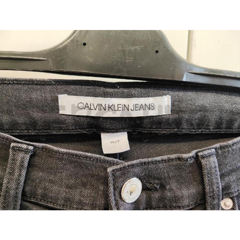BERMUDA UOMO CALVIN KLEIN NERI JEANS TG.W29 | Mercatino dell'Usato Vinci - fraz. sovigliana 2