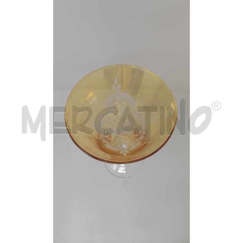 BICCHIERONE VETRO GIALLO CON PIEDE MOLATO | Mercatino dell'Usato Vinci - fraz. sovigliana 3