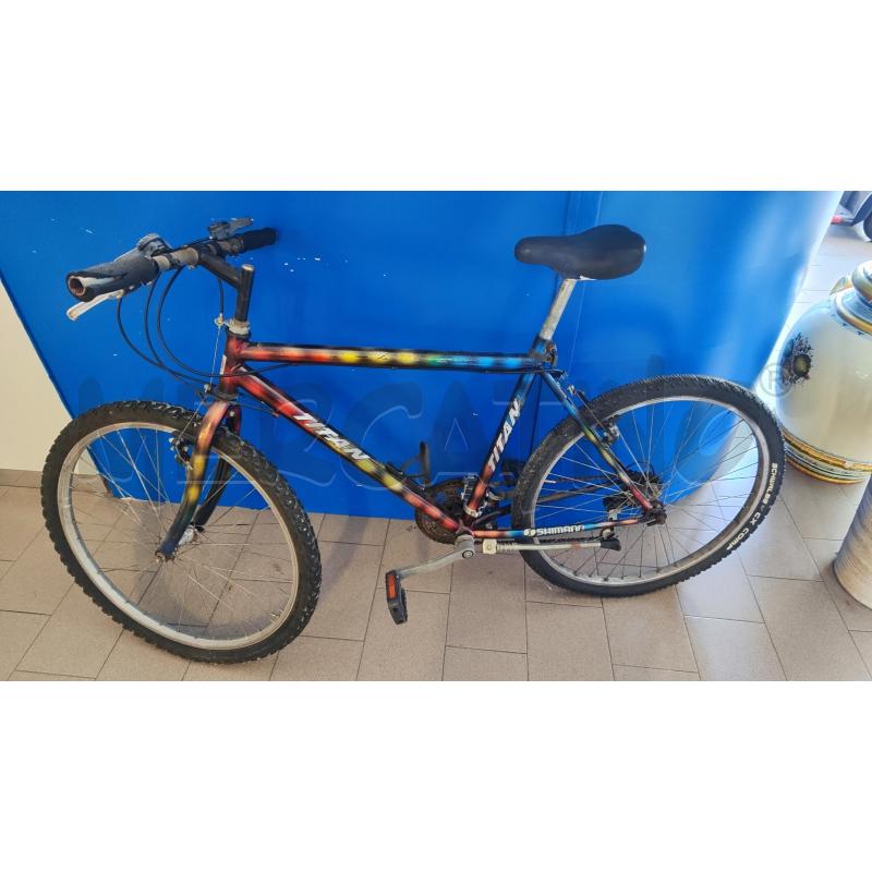 BICICLETTA UOMO TITAN COLORATA  | Mercatino dell'Usato Vinci - fraz. sovigliana 1