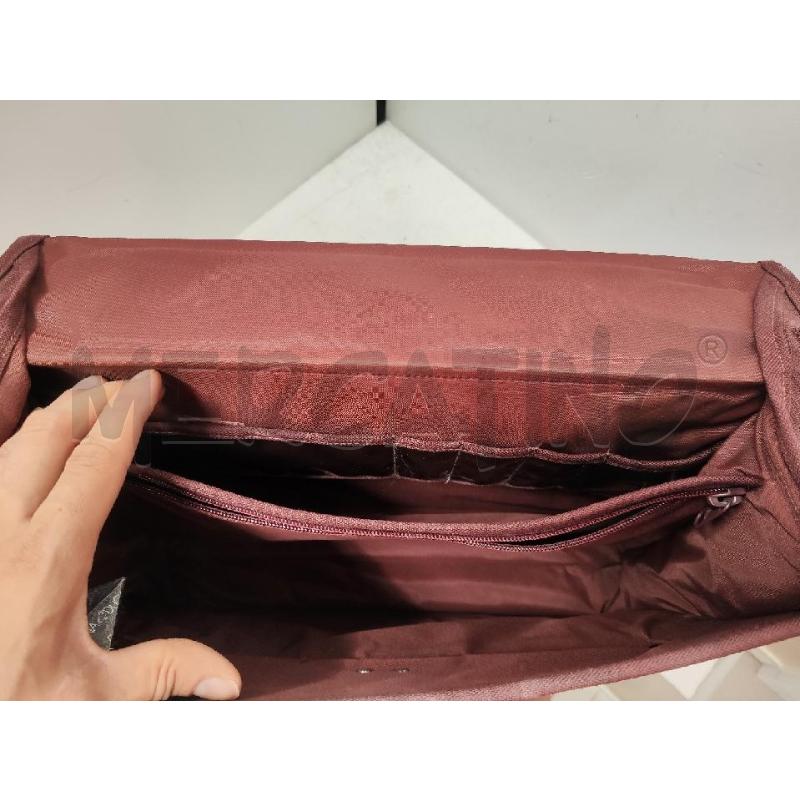 BORSA DONNA MANDARINA DUCK TESSUTO BORDEAUX INSERTI GOMMATI | Mercatino dell'Usato Vinci - fraz. sovigliana 2