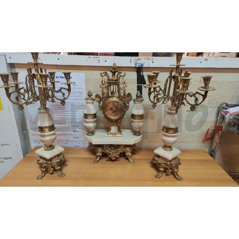 CANDELABRI PZ. 2 + OROLOGIO METALLO INSERTI MARMO | Mercatino dell'Usato Vinci - fraz. sovigliana 1