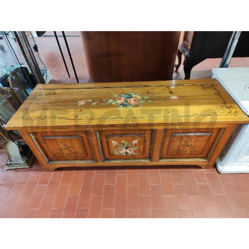 CASSAPANCA LEGNO TIROLESE DECORO FIORI | Mercatino dell'Usato Vinci - fraz. sovigliana 1