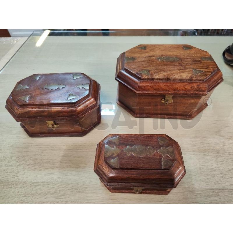 COFANETTI 3 PZ OTTAGONALI LEGNO ETNICI INSERTI METALLO | Mercatino dell'Usato Vinci - fraz. sovigliana 1