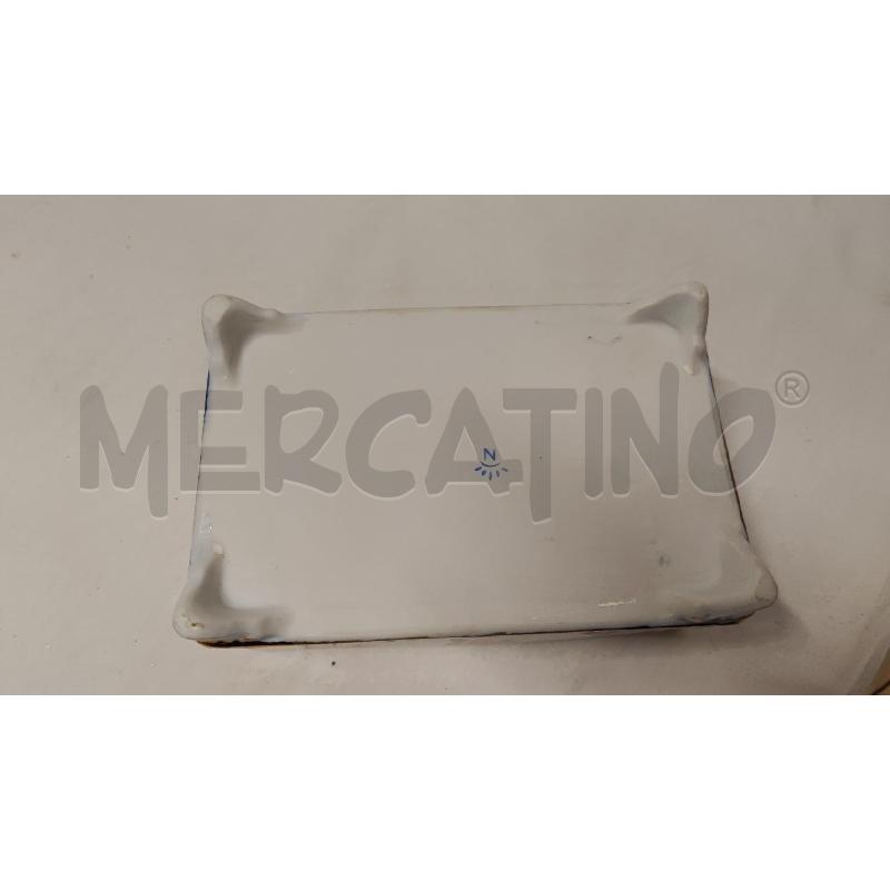 COFANETTO RETT. CERAMICA CAPODIMONTE BORDO BLU FIORELLINI | Mercatino dell'Usato Vinci - fraz. sovigliana 5