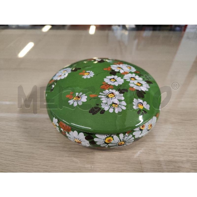 COFANETTO TONDO CERAMICA VERDE FIORI BIANCHI  | Mercatino dell'Usato Vinci - fraz. sovigliana 1
