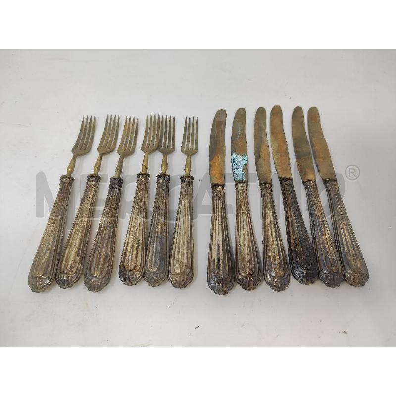 COLTELLINI PZ. 6 + 6 FORCHETTINE DA DOLCE ARGENTATI | Mercatino dell'Usato Vinci - fraz. sovigliana 1
