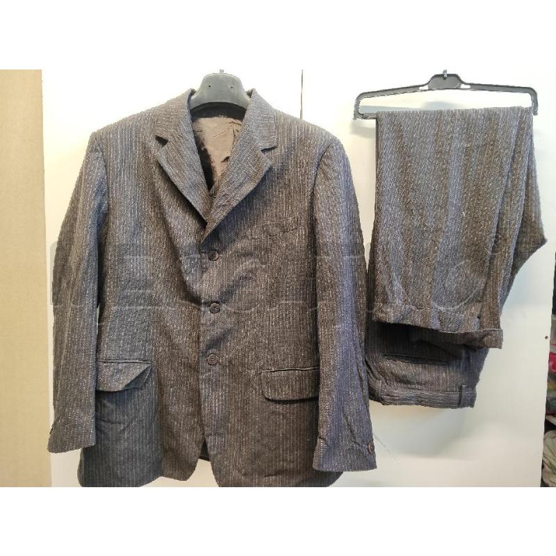 COMPLETO UOMO GAUDI 3 PZ GRIGIO RIGATO TG.54  | Mercatino dell'Usato Vinci - fraz. sovigliana 1
