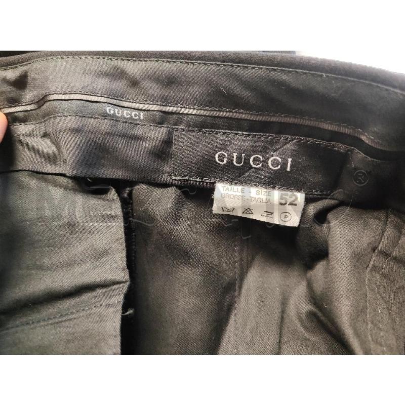 COMPLETO UOMO GUCCI NERO TG.52 PICCOLO FORELLINO MANICA SINISTRA  | Mercatino dell'Usato Vinci - fraz. sovigliana 5
