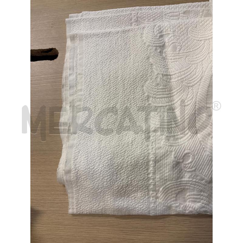 COPERTA MATRIMONIALE BIANCA FIORI | Mercatino dell'Usato Vinci - fraz. sovigliana 2
