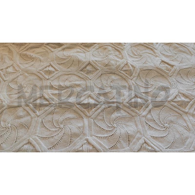 COPERTA MATRIMONIALE UNCINETTO BIANCA FIORI VORTICE  | Mercatino dell'Usato Vinci - fraz. sovigliana 4