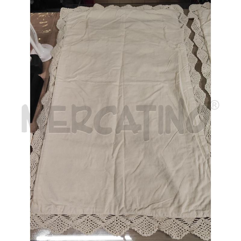 COPRI CUSCINO 2 PZ UNCINETTO FATTO A MANO FIORI | Mercatino dell'Usato Vinci - fraz. sovigliana 4