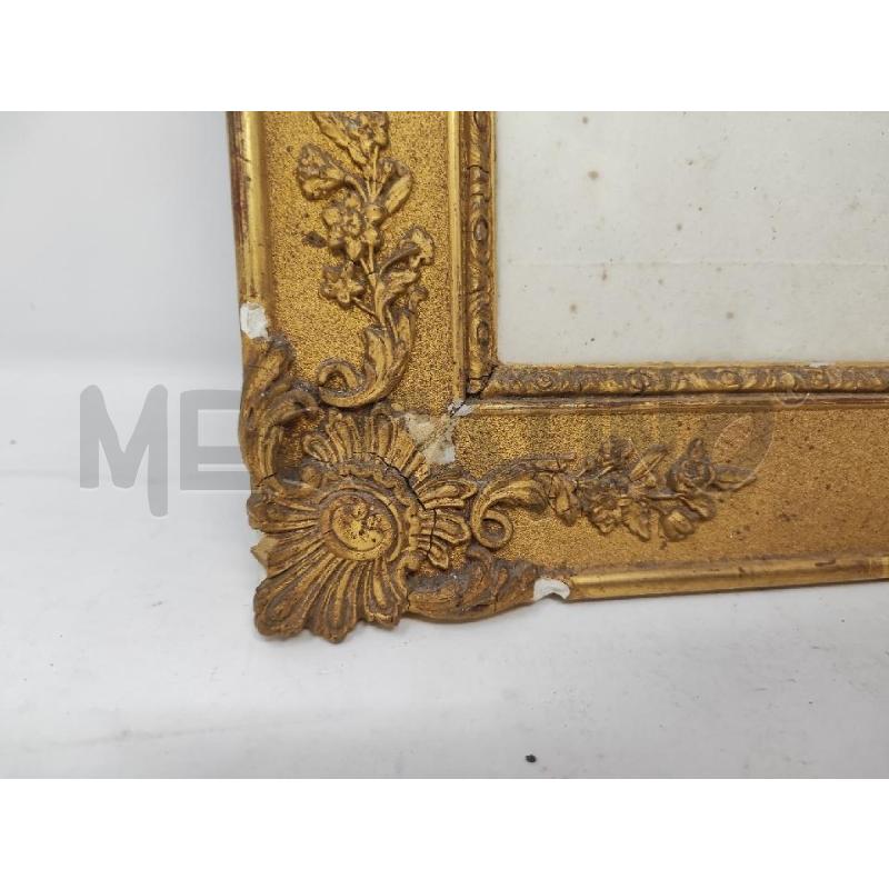 CORNICE 40X30 DORATA ANGOLI LAVORATI DA RISISTEMARE | Mercatino dell'Usato Vinci - fraz. sovigliana 2