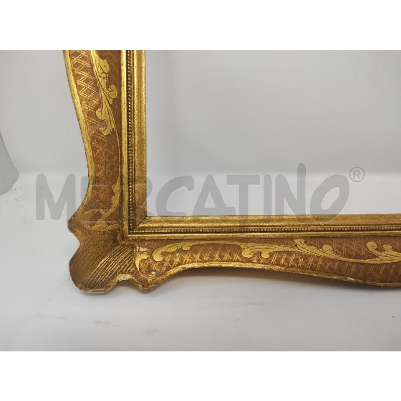 CORNICE LAVORATA DORATA 45CM X 35CM | Mercatino dell'Usato Vinci - fraz. sovigliana 2