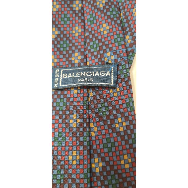 CRAVATTA BALENCIAGA AVIO QUADRETTINI ROSSI GIALLA BORDEAUX PURA SETA |  Mercatino dell'Usato Vinci - fraz. sovigliana
