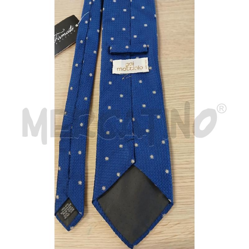 CRAVATTA GAI MATTIOLO BLU QUADRETTINI BIANCHI | Mercatino dell'Usato Vinci - fraz. sovigliana 2