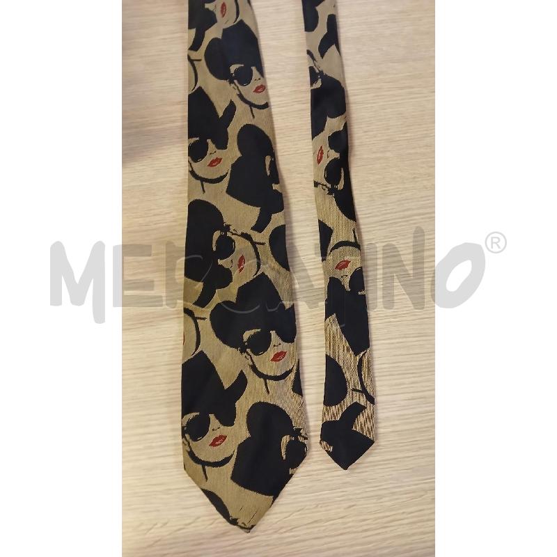 CRAVATTA MOSCHINO VOLTI NERI ORO | Mercatino dell'Usato Vinci - fraz. sovigliana 1